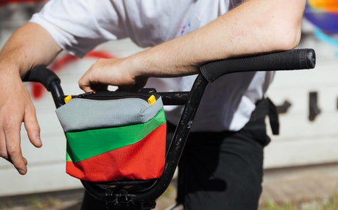 Die The New Bum Bag von Susan Bijl, bereit für die Fahrrad-Transformation!