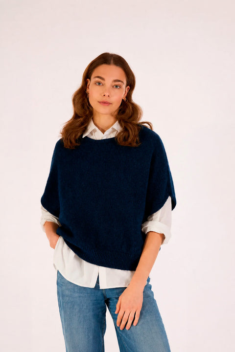 Aube Sleeveless Sweater von Les Racines du Ciel in Blue Chine