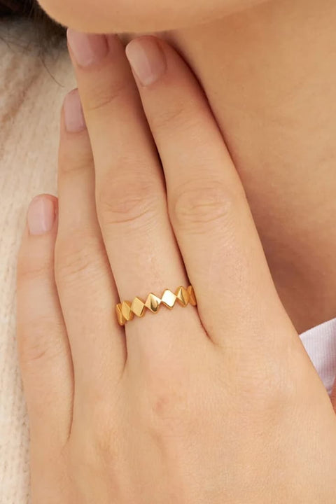 Vergoldeter Edelstahlring im Statement-Design von LULU