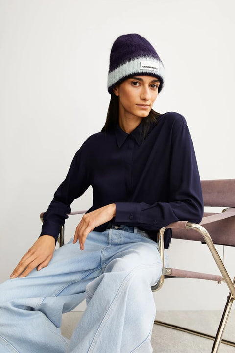 Leichte dunkelblaue Bluse für Damen mit Knopfleiste