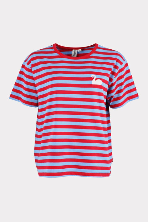 Danebasic Boxy Stripe Tee Svane von Danefae in Hellporzellan und Dunkelrot gestreift, Boxy Fit, Kurzarm, 100 % Baumwolle