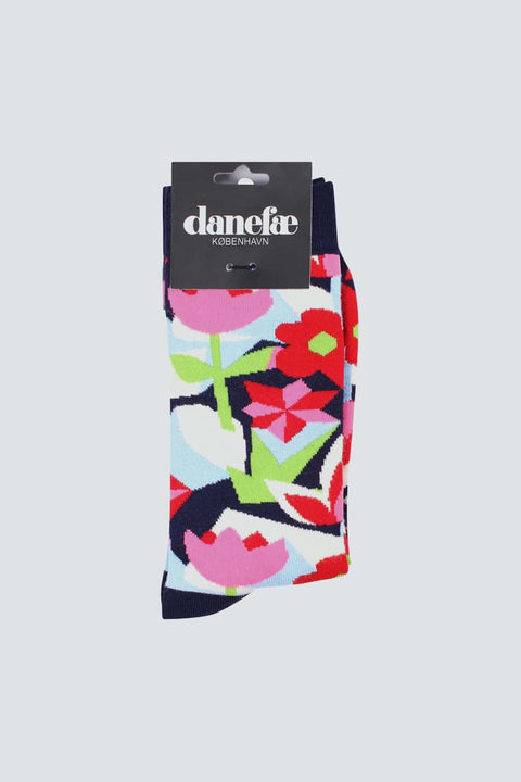 Danewalk With Me Bright Pink GEOFLEUR Socken aus Bambus