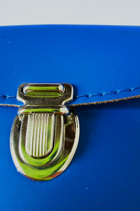 Kompaktes Papoutsi BORSA XS Portemonnaie in Kobaltblau aus Leder mit Ziehharmonika-Design und 2 Fächern, handgemacht in Berlin