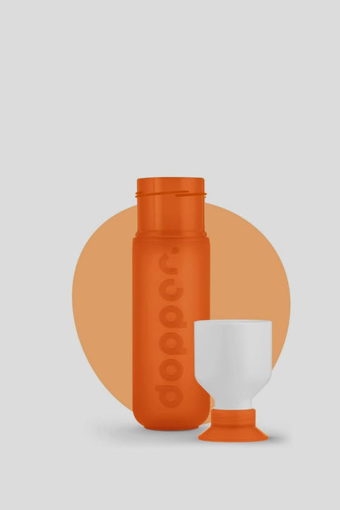 Dopper Original Outright Orange, auseinandergezogen in drei Teile, leicht zu reinigen und zu befüllen, 24 cm hoch