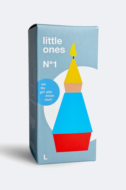 Little One N°1 im bedruckten Geschenkkarton – not the girl who misses much