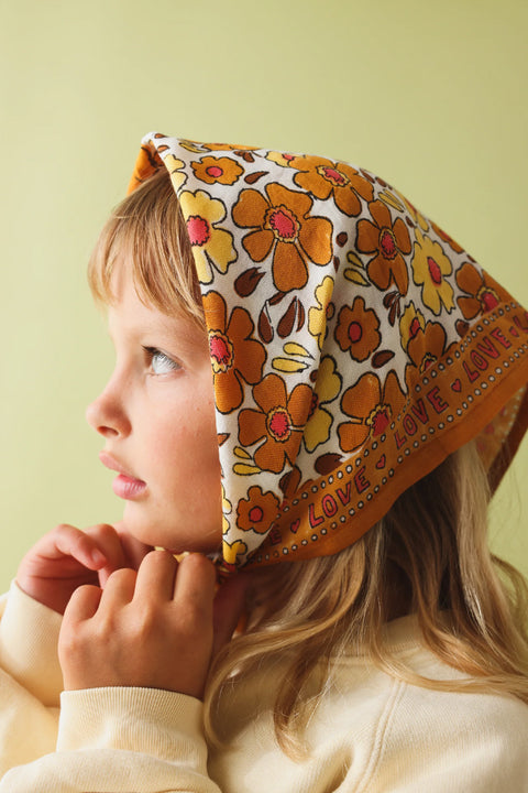 Foulard Bébé Enfant Flower Doré von Maison Augustin