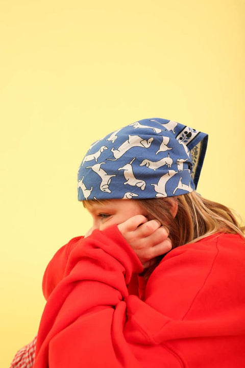 Baby Halstuch aus Baumwolle in Blau mit verspieltem Dackelmotiv