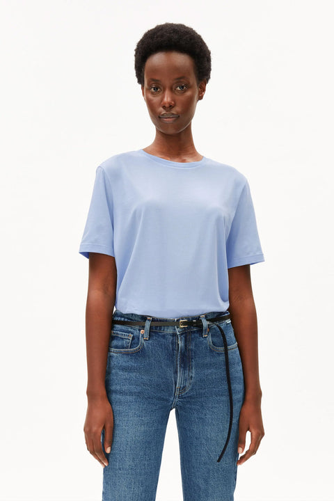 Lualaa T-Shirt von ARMEDANGELS in Hellblau, Regular Fit, Rundhalsausschnitt, Kurzarm, 100% Bio-Baumwolle GOTS zertifiziert