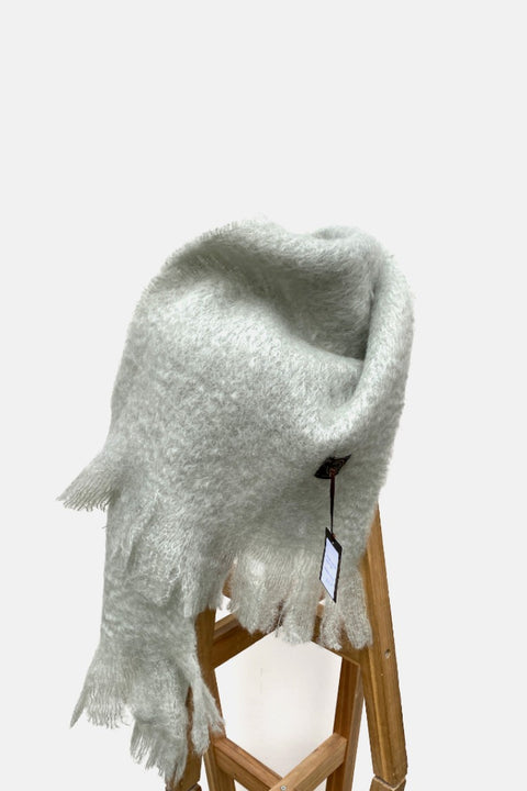 Schal Mohair - Ein Hauch von Luxus in Hellgrau