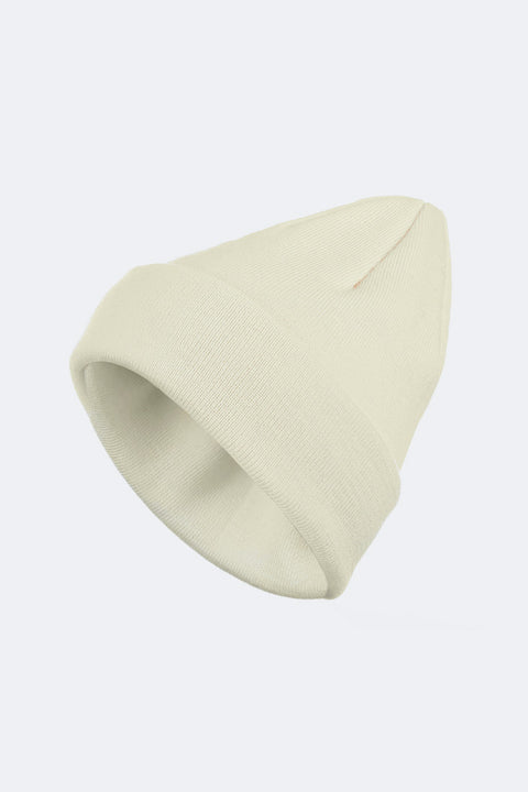 Fein gestrickte Mütze aus 100 % Merinowolle in Wollweiß