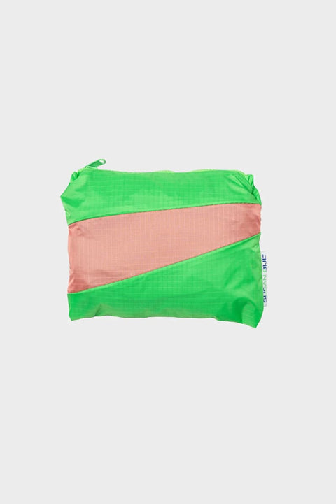 Rucksack von Susan Bijl, kompakt zusammengefaltet als kleine Tasche