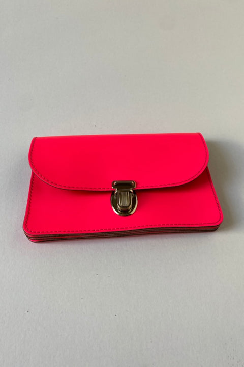 "BORSA" Geldbeutel - Berliner Handwerkskunst in Neonpink