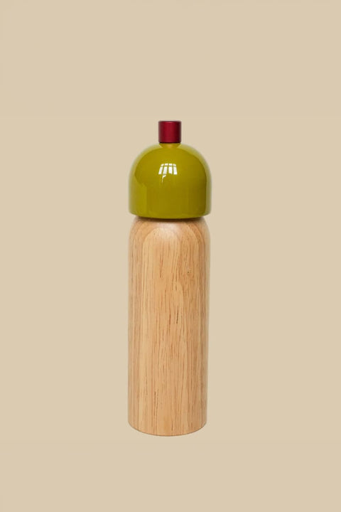 Salz- und Pfeffermühle MÆGEN Our Curated Abode Olive & Rot Mittelgroß, 19 cm, Kautschukholz, Keramikmahlwerk