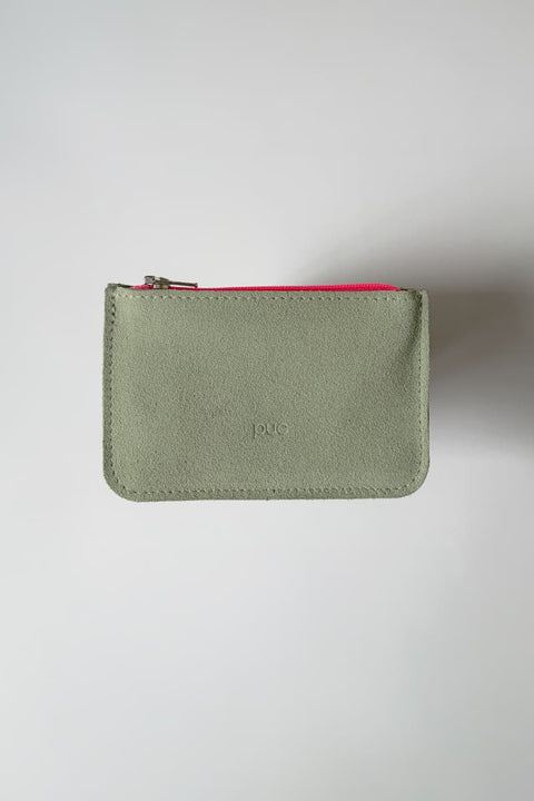 Minimalistische Leder Geldbörse mit perforiertem Design