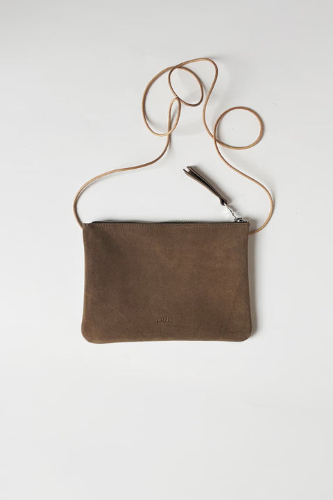 Lederetui Damen mit Schnürsenkel als Crossbody