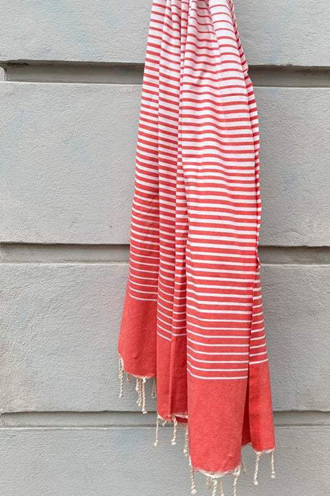 Fouta Portofino Rouge Fouta du Sud – Detailansicht Flachgewebe in Rot und Cremeweiß, handgewebt in Tunesien
