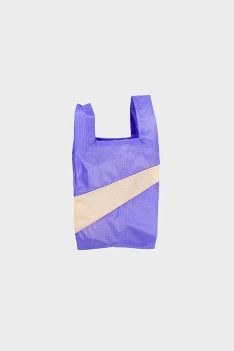 Leicht und lila: Susan Bijls Recyclingtasche