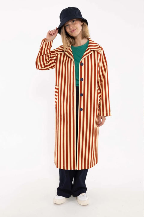 Daneladylike Stretch Canvas Jacket von Danefae in Chili und Nougat, vertikale Streifen, Kragen und Knopfleiste