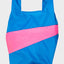 Nachhaltige Susan Bijl Einkaufstasche in Wasserblau und Neonpink