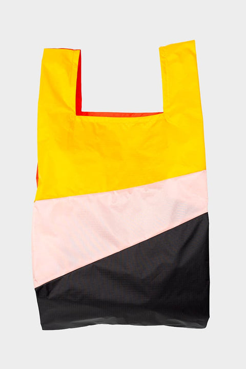 The New Shopping Bag Multi Tone Large von Susan Bijl, Vorderseite, diagonale Farbflächen