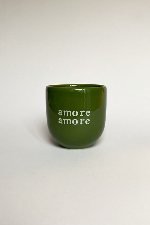 Glänzende Dunkelgrüne "Amore Amore" Tasse von House of Sisi