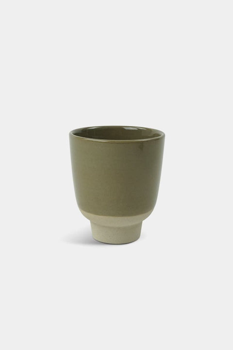 Cup Rutunda M Sand Clay Khaki von KINTA, handgefertigtes Steinzeug, 260 ml, 10 x 8,5 cm, gedämpftes Khaki