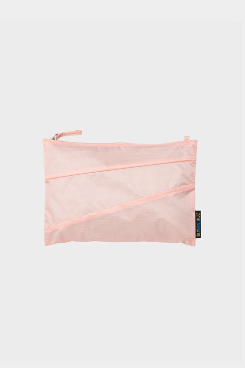 The New Pouch Mono Tone Medium Susan Bijl – Detailansicht Mono Tone Farbton und Bluesign® Ripstop-Nylon