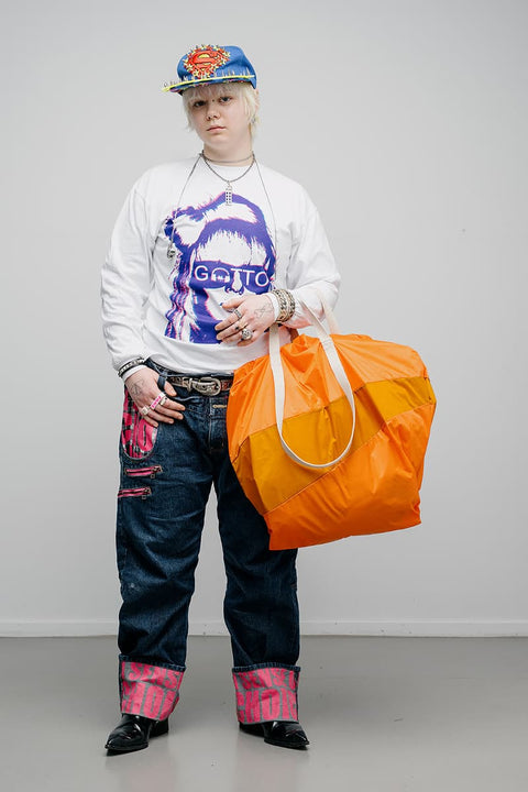 Großer faltbarer Trash Bag orange hellbraun mit Kordelzug