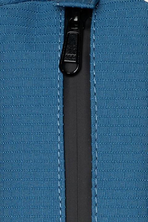 YKK-Reißverschluss und wasserdichte Tasche für sichere Aufbewahrung