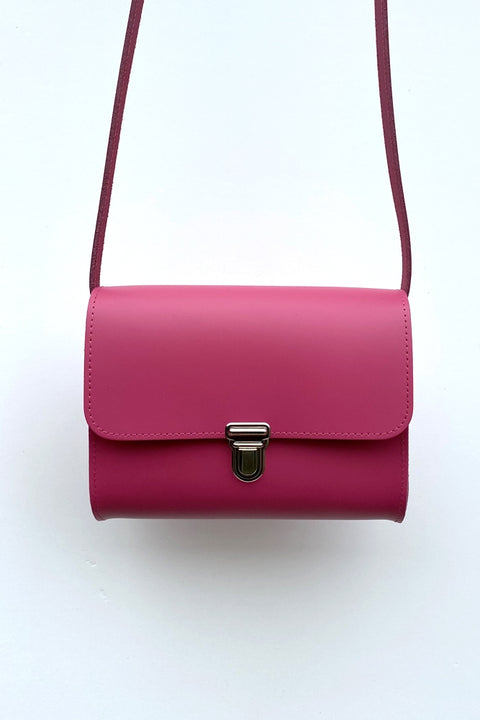 Papoutsi Brottasche aus Leder in Fuchsia