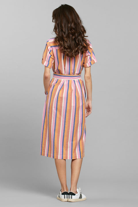 Damen-Kleid in Multi-Color-Optik mit kurzen Ärmeln und Gürtel