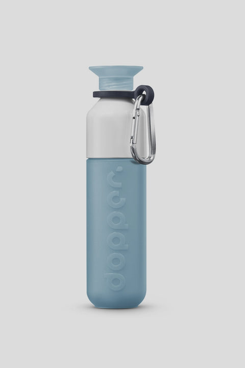 Kaufe jetzt den Dopper Carrier Karabinerhaken und habe deine Dopper-Flasche immer griffbereit