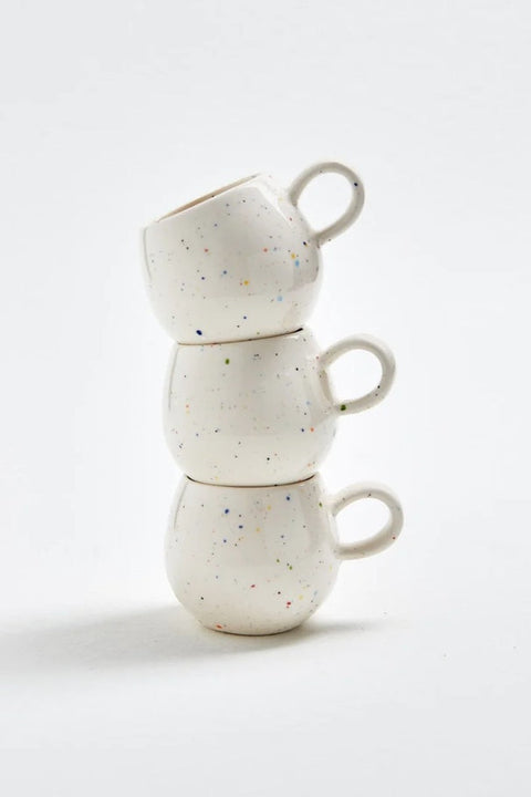 Tee- und Kaffeebecher aus Keramik