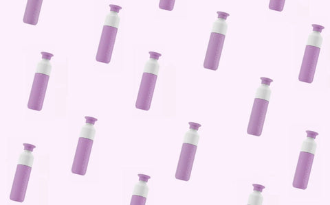 Nachhaltige Trinkflaschen in Lila – minimalistisches Produktdesign
