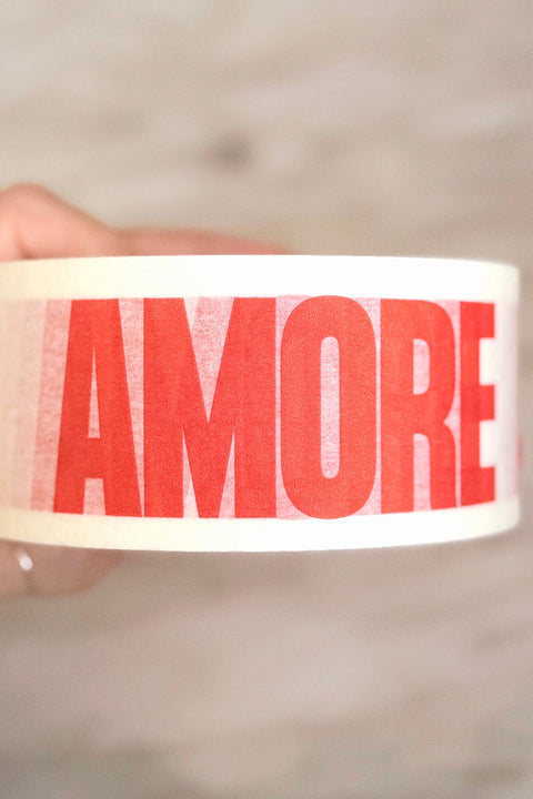 Klebeband AMORE NAVUCKO, aufgerollte Rolle, 50 mm breit, hergestellt in Deutschland