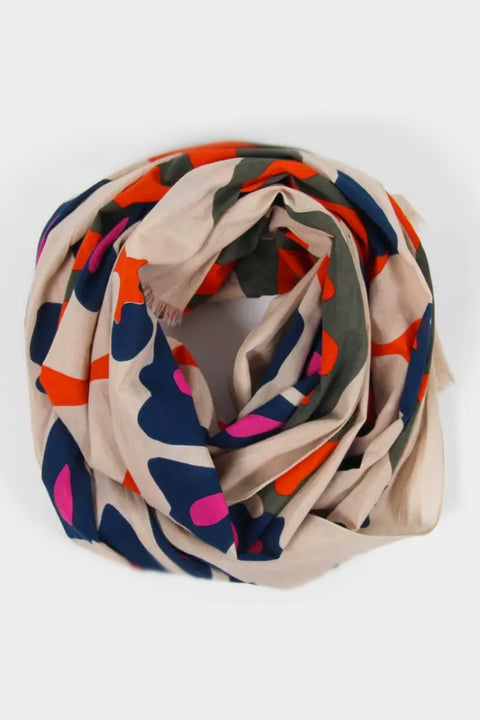 Trendiges Accessoire: Ecuador Orange foulard