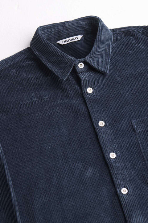 Detailansicht Hemdblusenkragen des Tahira Shirts in Blaugrau