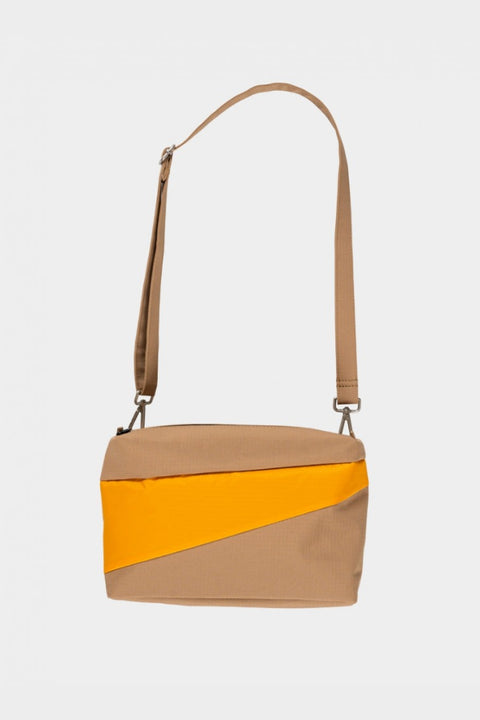 Elegante Crossbody Bum Bag "The New Bum Bag" von Susan Bijl in Camel und Orange