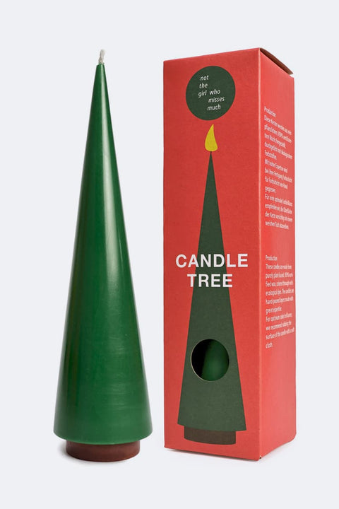 Nachhaltige Tannenkerze aus pflanzlichem Wachs in Smaragdgrün
