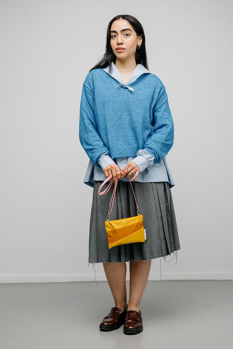 Leichte Umhängetasche Small in Gelb und Gelborange von Susan Bijl