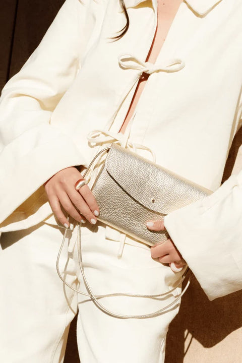 Elegante Clutch mit Kartenfächern und Zusatzfach