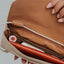 Kompakte Abendtasche mit Reißverschlussfach außen
