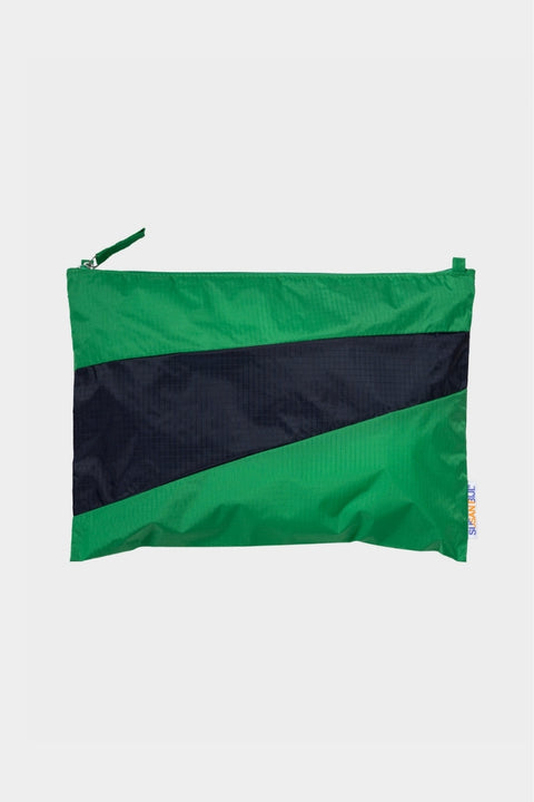 Grüne New Strap Crossbody Bag von Susan Bijl aus recyceltem Nylon