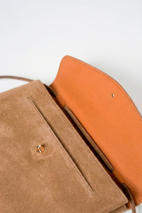 Clutch Suede Taupe von ann kurz