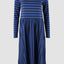 Gestreiftes Danefae Kleid mit langen Ärmeln in Blau