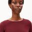 Einiaara Soft Langarmshirt ARMEDANGELS Velvet Red, Frontansicht extra langer Slim Fit, weinroter Rundhalsausschnitt