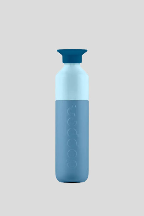 Dopper Steel 490 ml Coastal Blue, nachhaltige Edelstahl-Trinkflasche in tiefem Blau, 490 ml, 138 g, dreiteiliges Design
