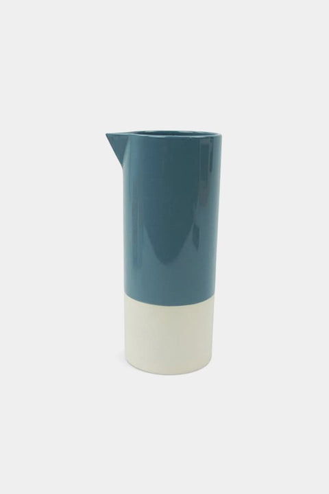 Water Jar Cyl Blau von KINTA, handgefertigtes Steinzeug, 1000 ml, ø 8,5 x 20 cm, zylindrische Form in Blau