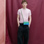 The New Pouch Multi Wena Small Susan Bijl, als Mini-Crossbody mit The New Strap getragen, PFAS-freies recyceltes Nylon