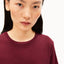 Lualaa T-Shirt ARMEDANGELS Velvet Red, Frontansicht Regular Fit, weinroter Rundhalsausschnitt, sauber verarbeitete Säume
